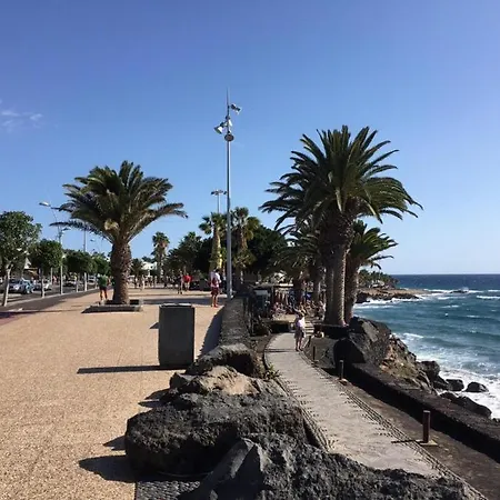 Villa In Puerto Del Carmen Sleeps 5 With Pool Puerto del Carmen (Lanzarote)
