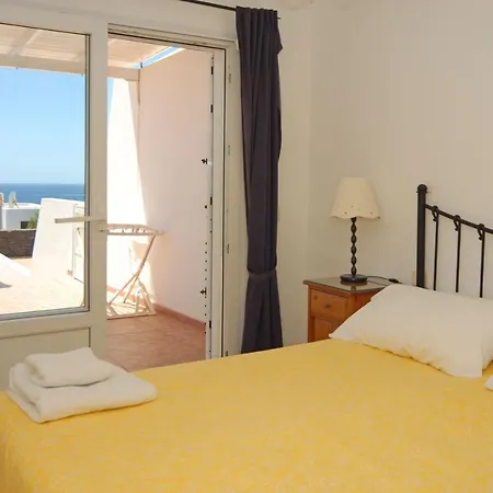 In Puerto Del Carmen Sleeps 5 With Pool Villa *
